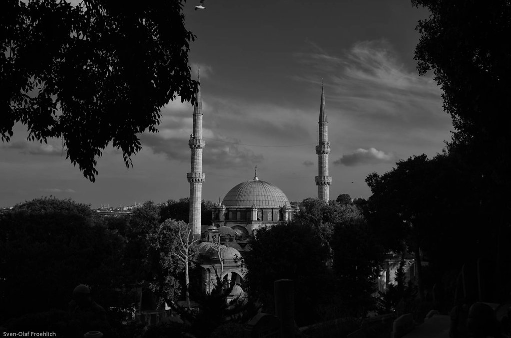 Unterhalb des Friedhofs liegt die Eyüp Sultan Moschee